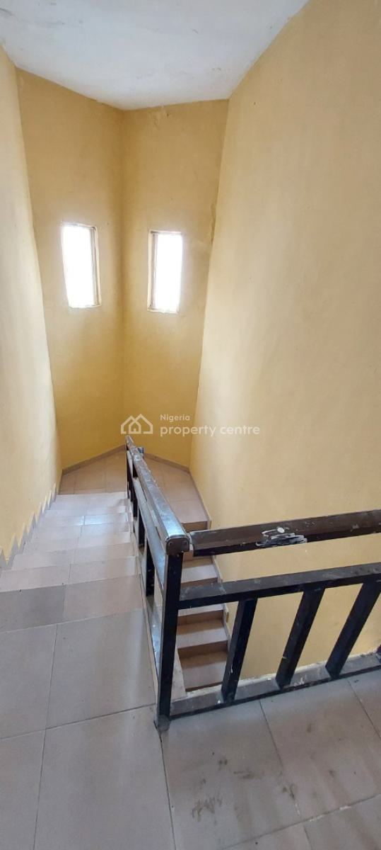 Newly Renovated Mini Flat/a Room & Parlour Upstairs, Osapa, Lekki, Lagos, Mini Flat (room and Parlour) for Rent