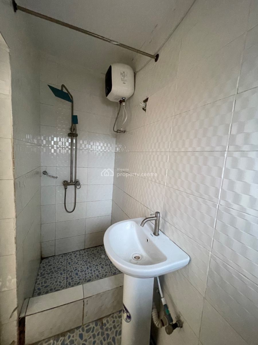 2bedroom Flat, Addo Road, Ajah, Lagos, Flat / Apartment for Rent