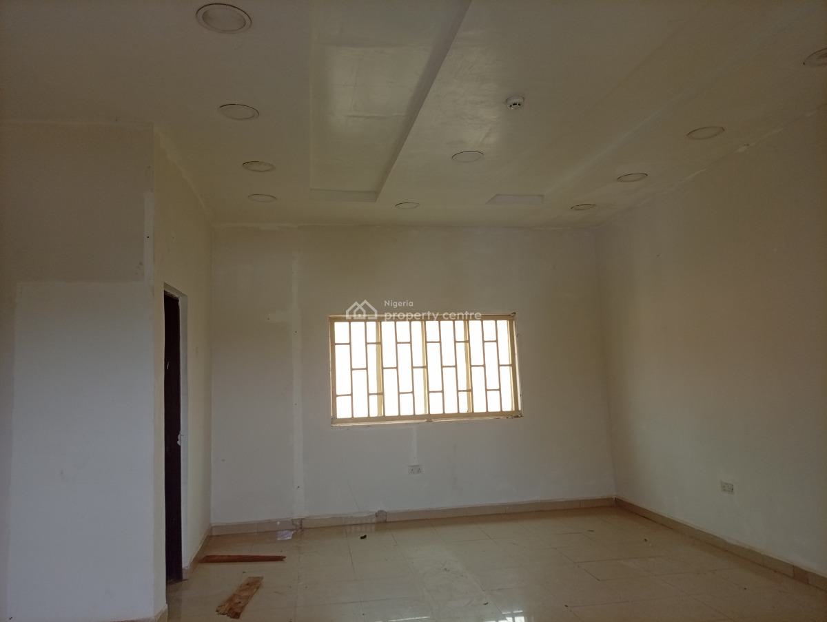 Spacious 40sqms Corporate Office Space, Wuse 2, Abuja, Plaza / Complex / Mall for Rent
