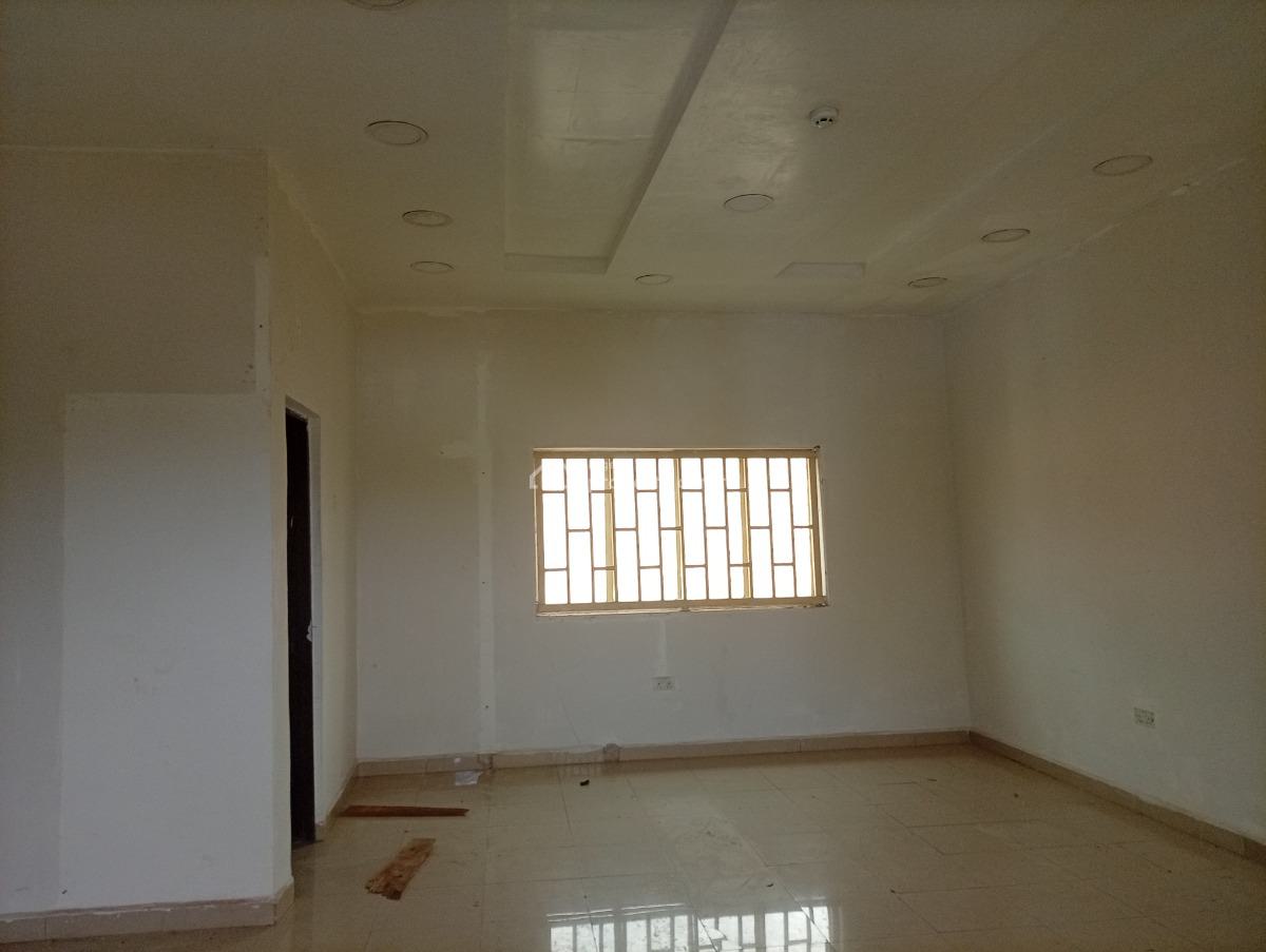 Spacious 40sqms Corporate Office Space, Wuse 2, Abuja, Plaza / Complex / Mall for Rent