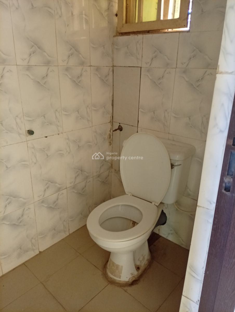 Spacious 40sqms Corporate Office Space, Wuse 2, Abuja, Plaza / Complex / Mall for Rent