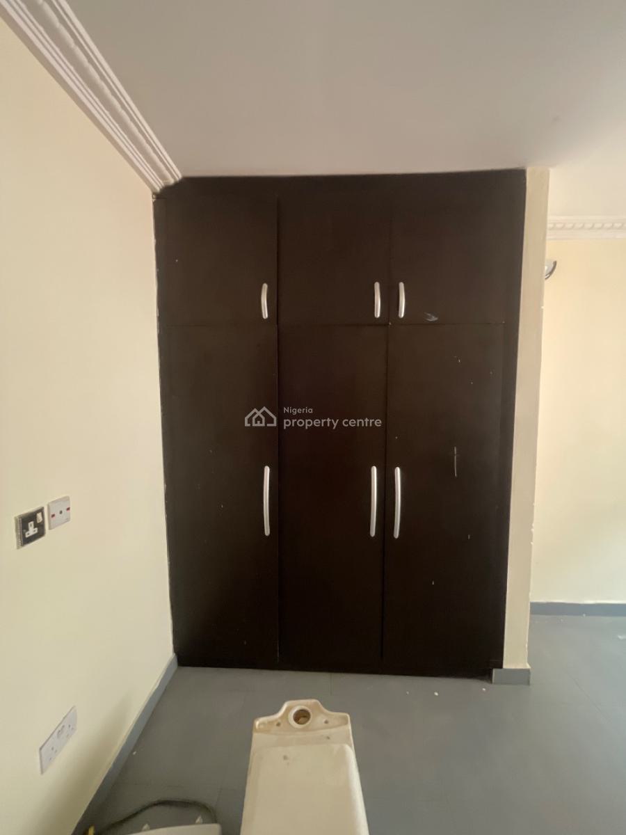 3-bedroom Flat -- All Rooms En-suite, Beside Skymal, Sangotedo, Ajah, Lagos, Flat / Apartment for Rent