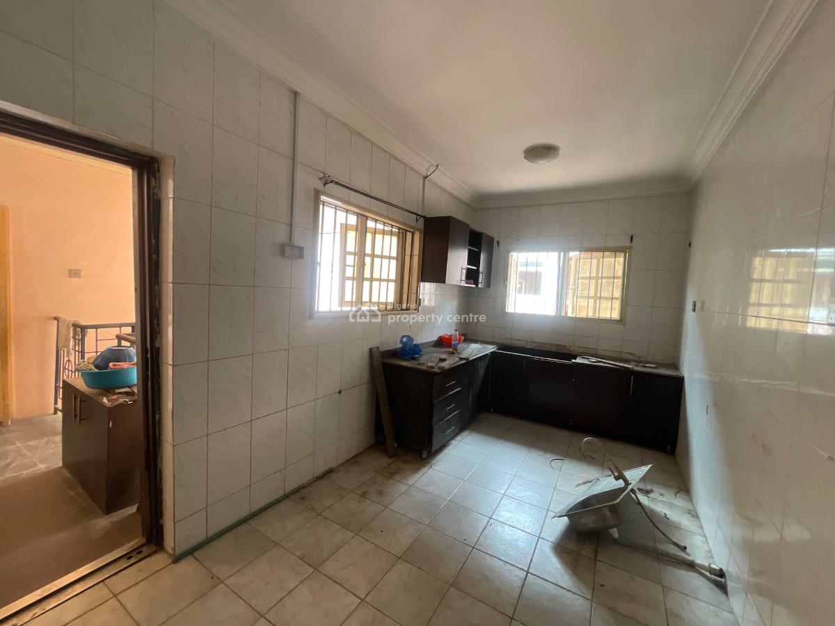 3-bedroom Flat -- All Rooms En-suite, Beside Skymal, Sangotedo, Ajah, Lagos, Flat / Apartment for Rent
