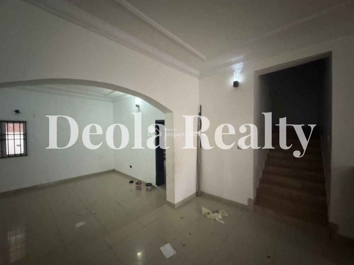 a Very Nice and Spacious 4 Bedroom Fully Serviced Terrace Duplex, Lekki Phase 1, Lekki, Lagos, Terraced Duplex for Rent