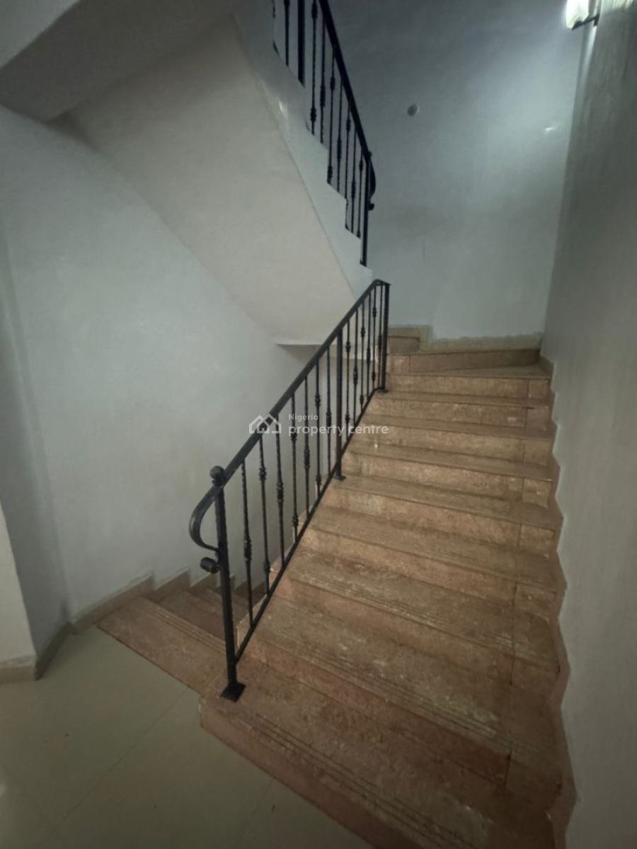 a Very Nice and Spacious 4 Bedroom Fully Serviced Terrace Duplex, Lekki Phase 1, Lekki, Lagos, Terraced Duplex for Rent