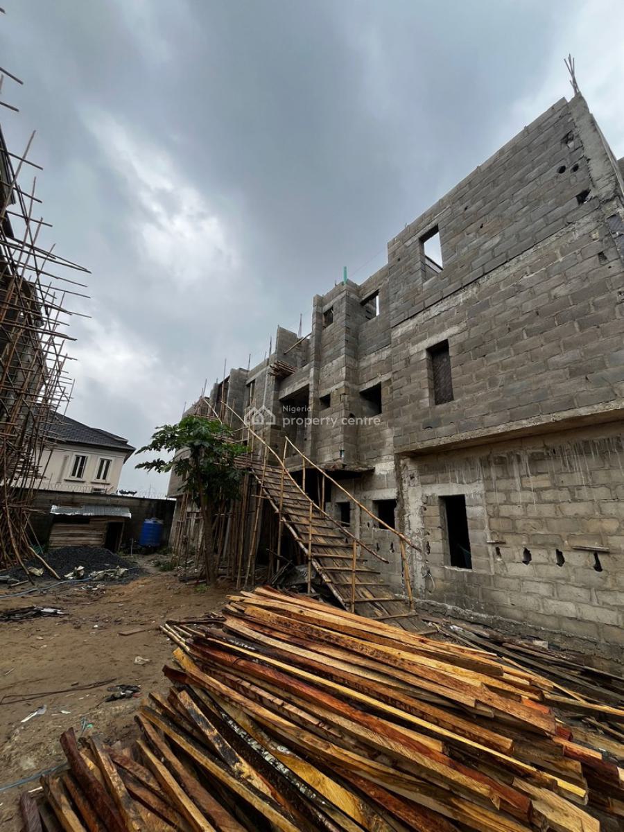 Luxury Studio Apartment, Maryland, Maryland, Lagos, Block of Flats for Sale
