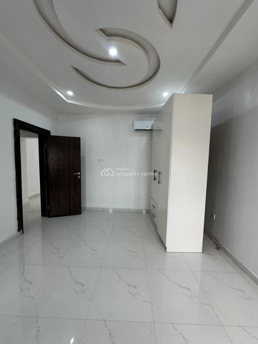 Beautifully Built  1 Bedroom Apartment with Swimming Pool, Gym and Ele, Ikoyi, Lagos, Flat / Apartment for Rent