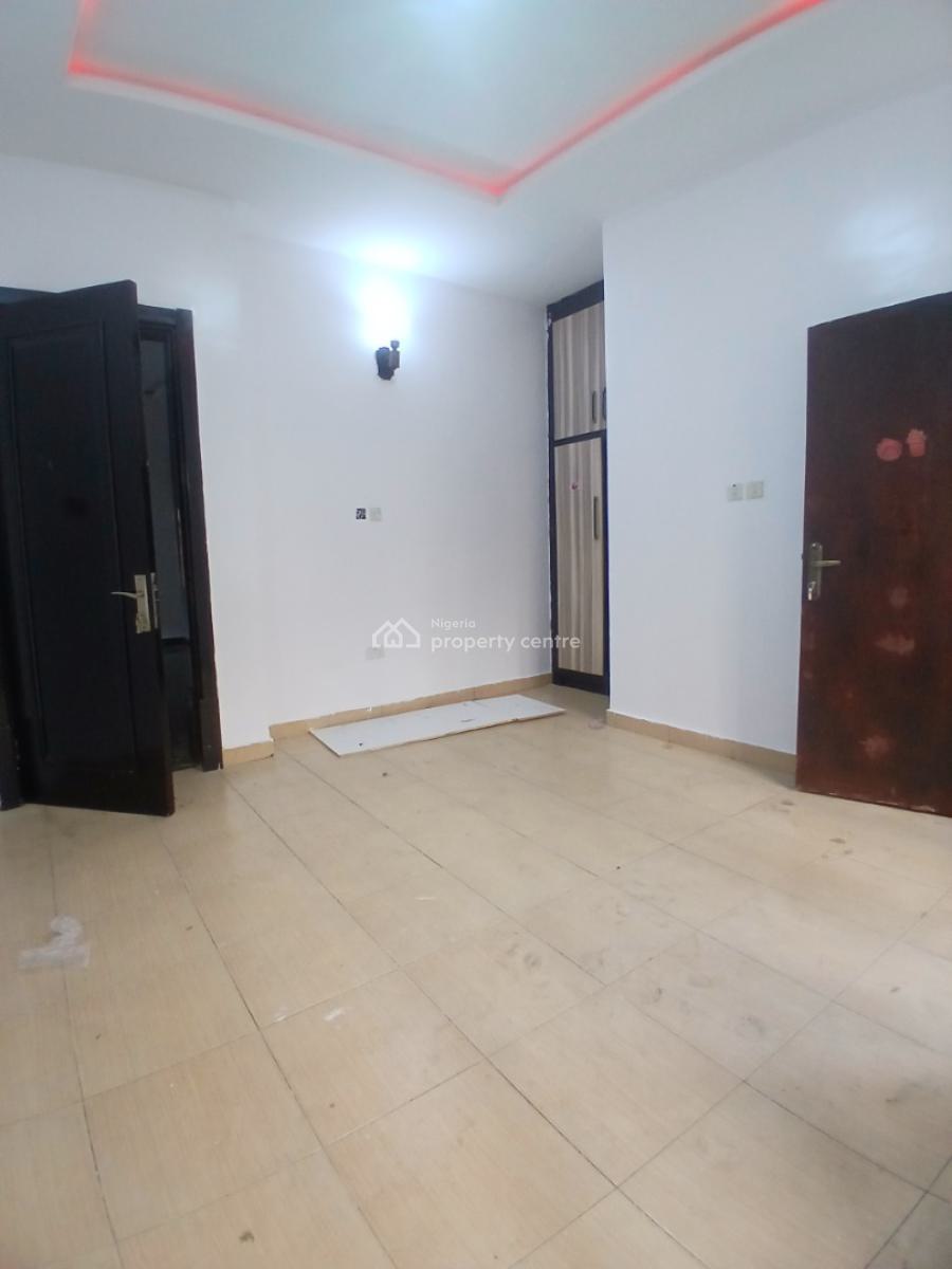 Fully Serviced and a Refurbished 3 Bedroom Terrace Duplex, Lekki Phase 1, Lekki Phase 1, Lekki, Lagos, Terraced Duplex for Rent