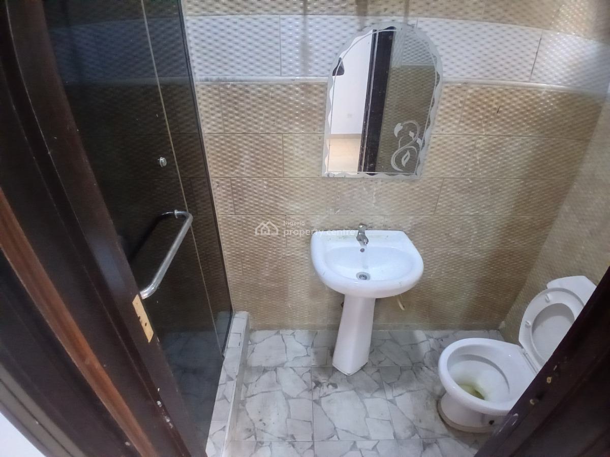 Fully Serviced and a Refurbished 3 Bedroom Terrace Duplex, Lekki Phase 1, Lekki Phase 1, Lekki, Lagos, Terraced Duplex for Rent