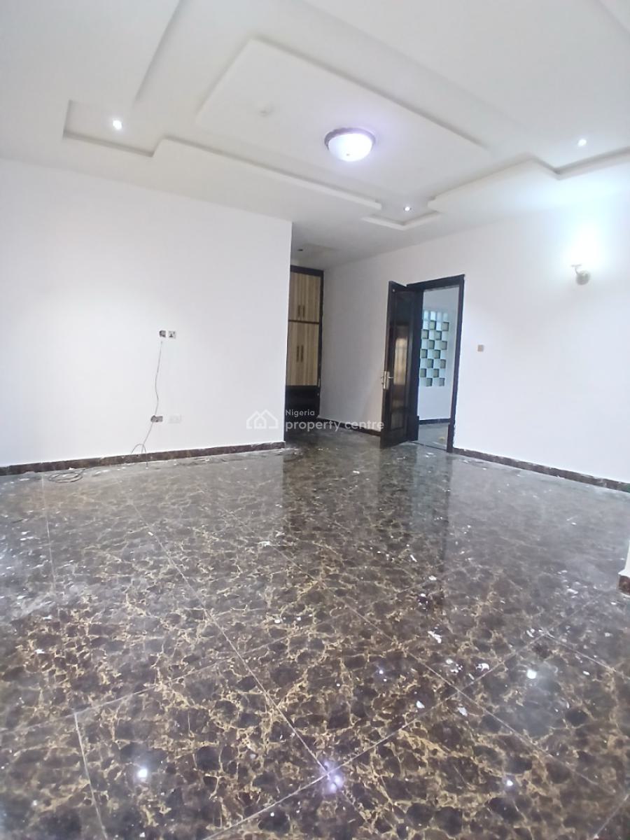 Fully Serviced and a Refurbished 3 Bedroom Terrace Duplex, Lekki Phase 1, Lekki Phase 1, Lekki, Lagos, Terraced Duplex for Rent