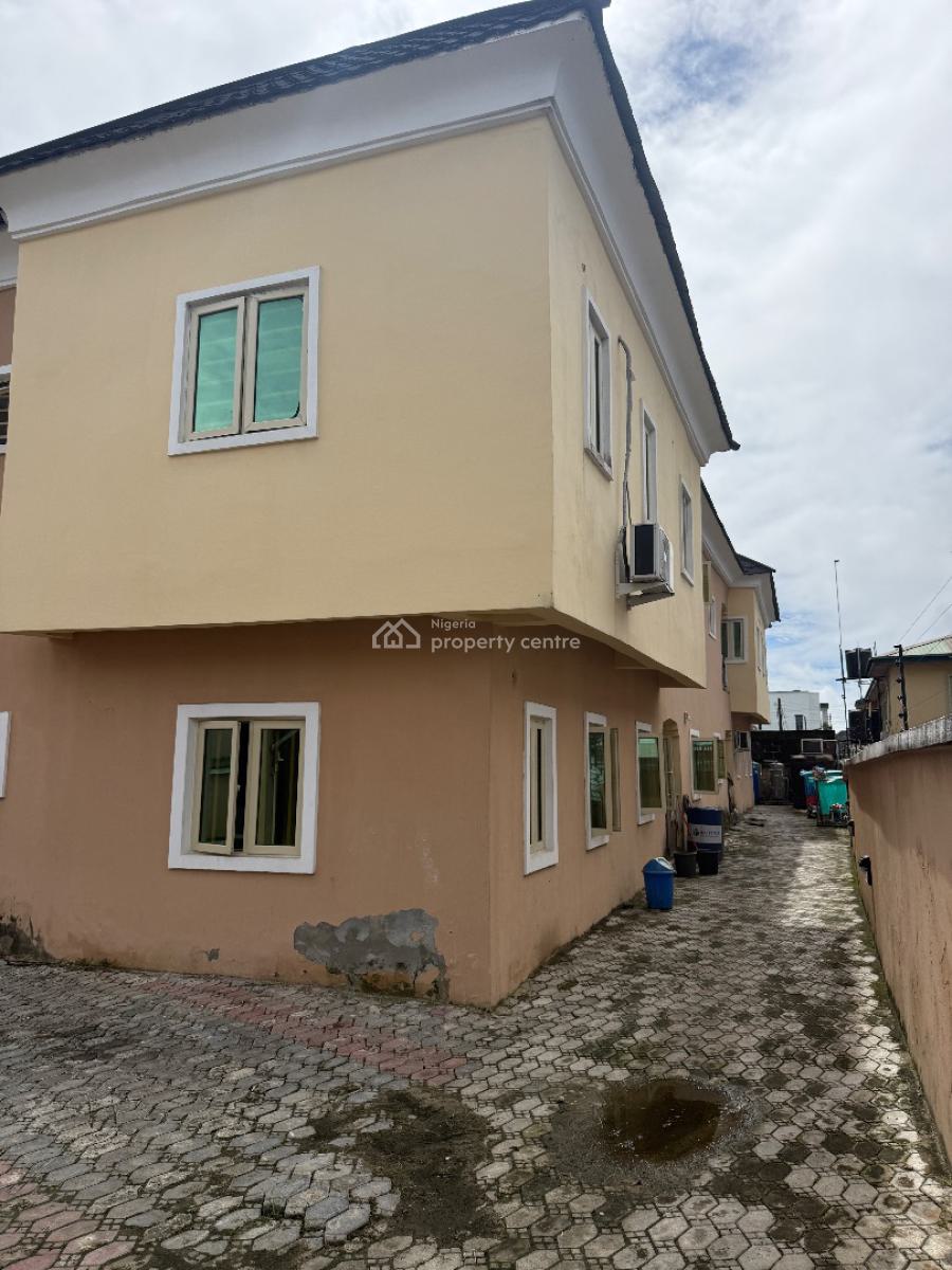 Spacious 3bedroom Block of Flats, Thomas Estate, Ajiwe, Ajah, Lagos, Flat / Apartment for Sale
