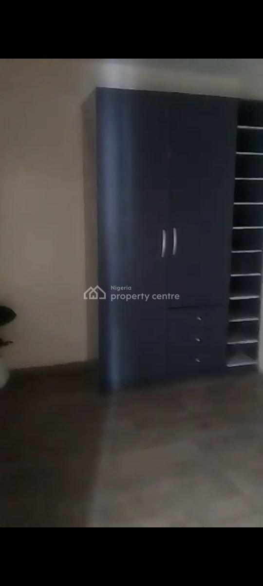 2 Bedroom Flat on a 3rd Floor in a Call-in Horizon 2 Estate in Ikate., Horizon 2 Estate, Ikate, Lekki, Lagos, Flat / Apartment for Rent