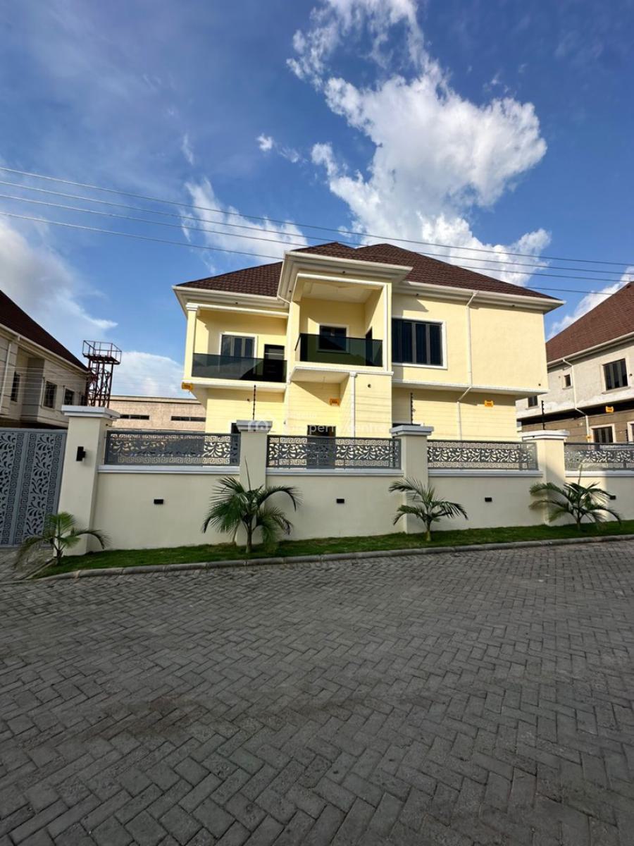 Topnotch 5 Bedroom Fully Detached Duplex with Bq , Serene Neighborhood, Galadimawa, Abuja, Detached Duplex for Sale