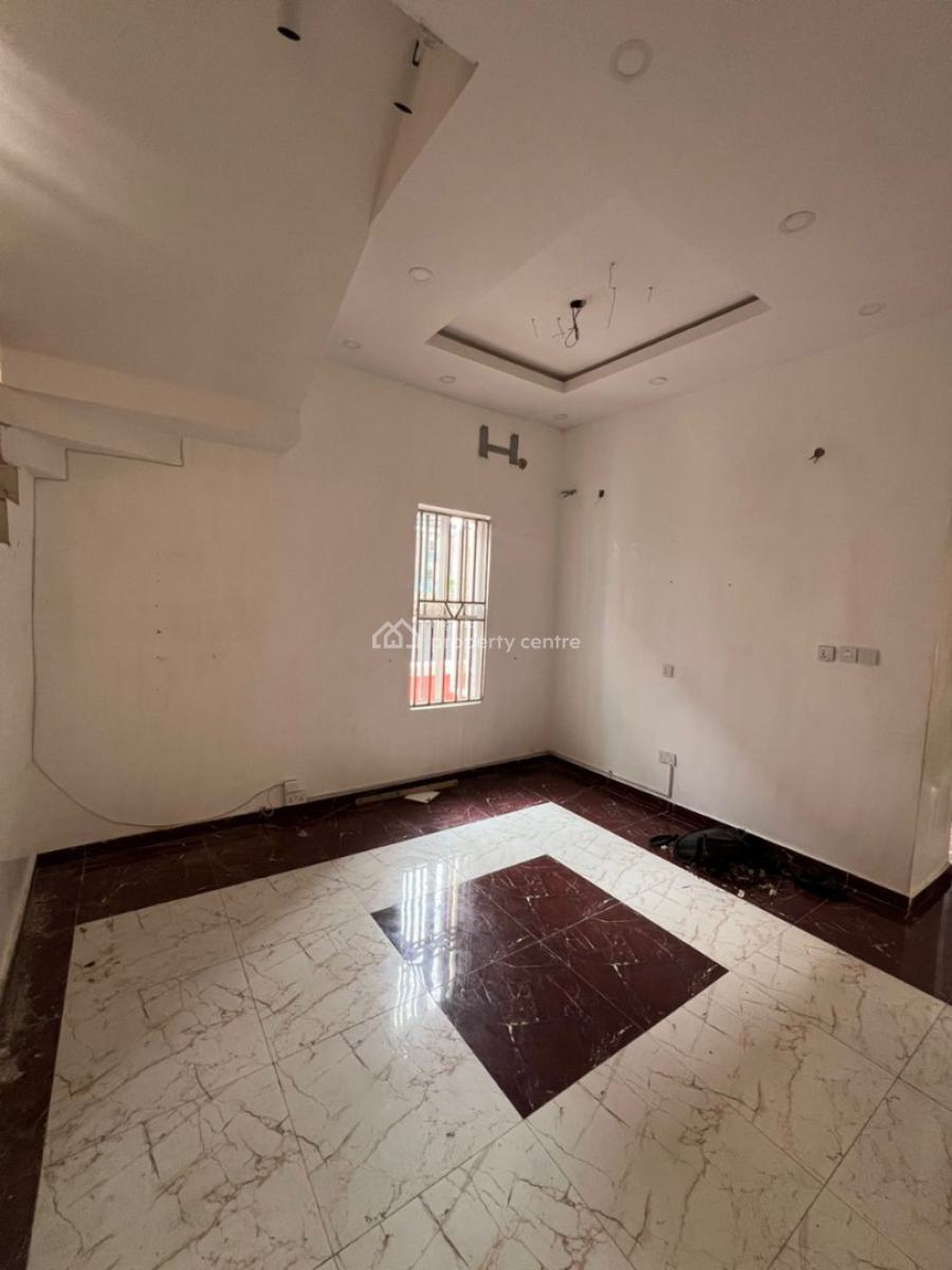 1 Bedroom Min Flat in Chevron Lekki, Bera  Estate Chevron, Lekki, Lagos, Mini Flat (room and Parlour) for Rent