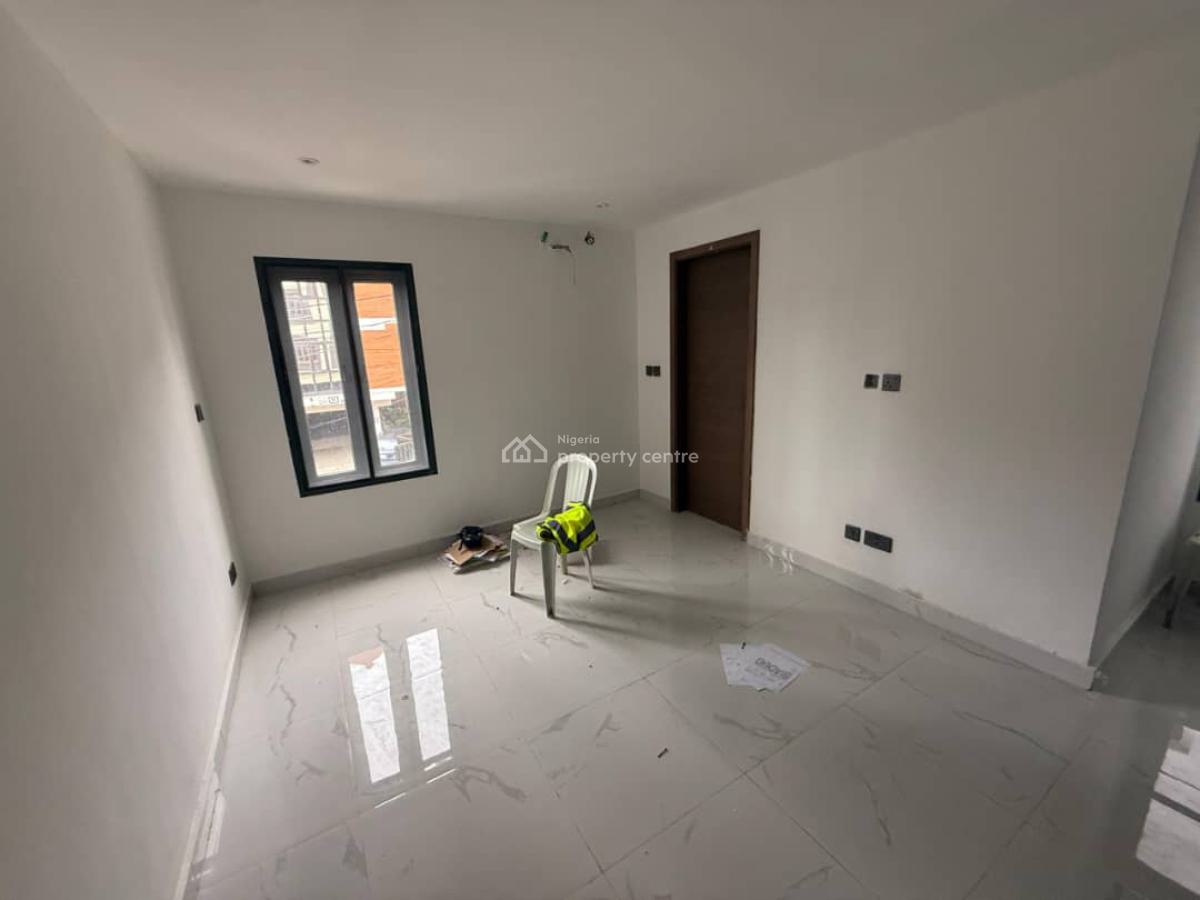 Beautifully Finished 6 Units of 2 Bedroom Apartments with Amenities, Off Keffi Street, Ikoyi, Lagos, Block of Flats for Sale