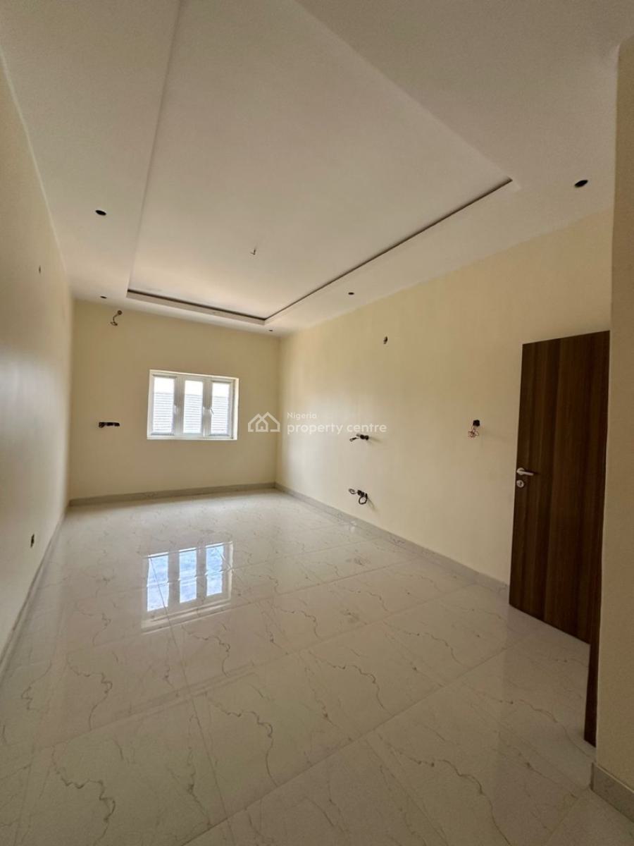 Luxury & Spacious 3 Bedroom Apartment, 2nd Floor, Tarred Road, Life Camp, Abuja, Flat / Apartment for Sale