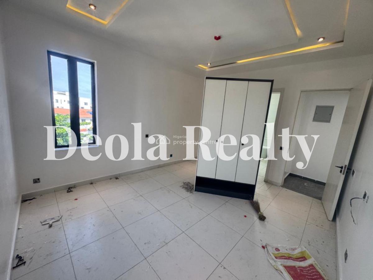 a Luxury Fully Serviced 1 Bedroom Apartment Available!!!!, Lekki Phase 1, Lekki, Lagos, Mini Flat (room and Parlour) for Rent