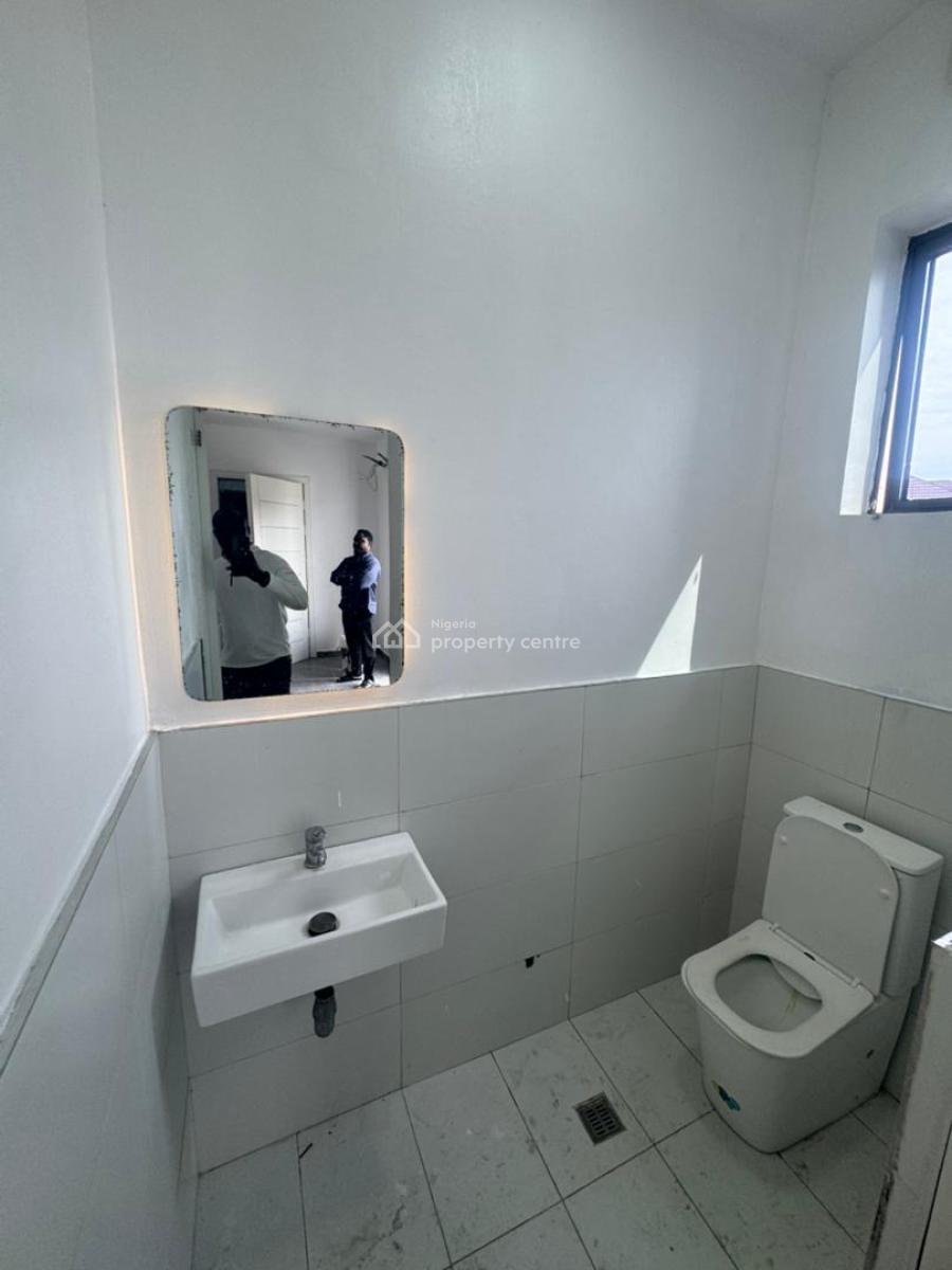 a Luxury Fully Serviced 1 Bedroom Apartment Available!!!!, Lekki Phase 1, Lekki, Lagos, Mini Flat (room and Parlour) for Rent