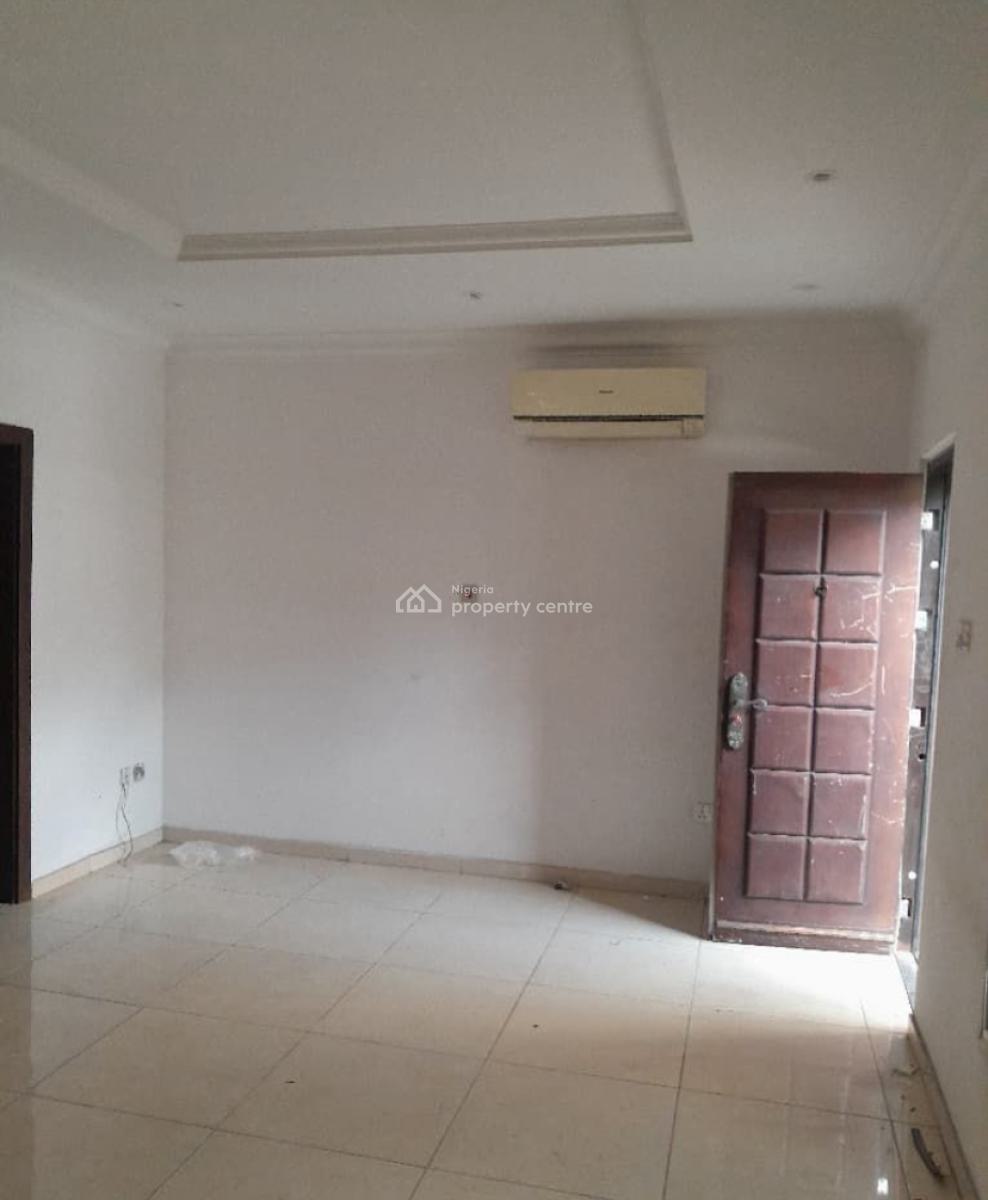 3 Bedroom Terrace Duplex with B.q, Osapa, Lekki, Lagos, Terraced Duplex for Rent