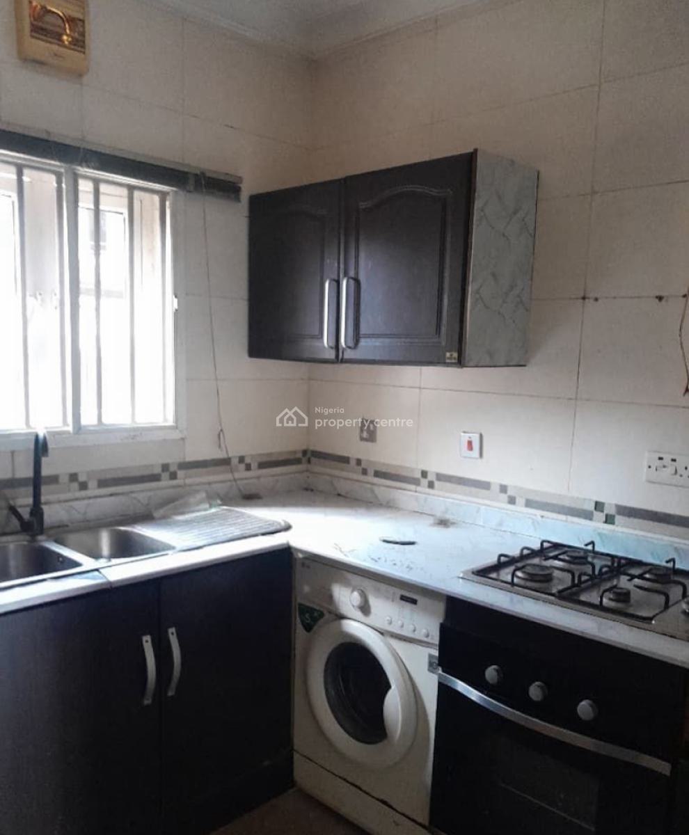 3 Bedroom Terrace Duplex with B.q, Osapa, Lekki, Lagos, Terraced Duplex for Rent