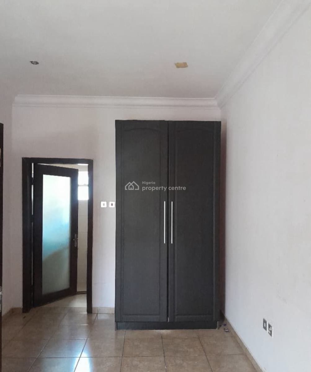 3 Bedroom Terrace Duplex with B.q, Osapa, Lekki, Lagos, Terraced Duplex for Rent