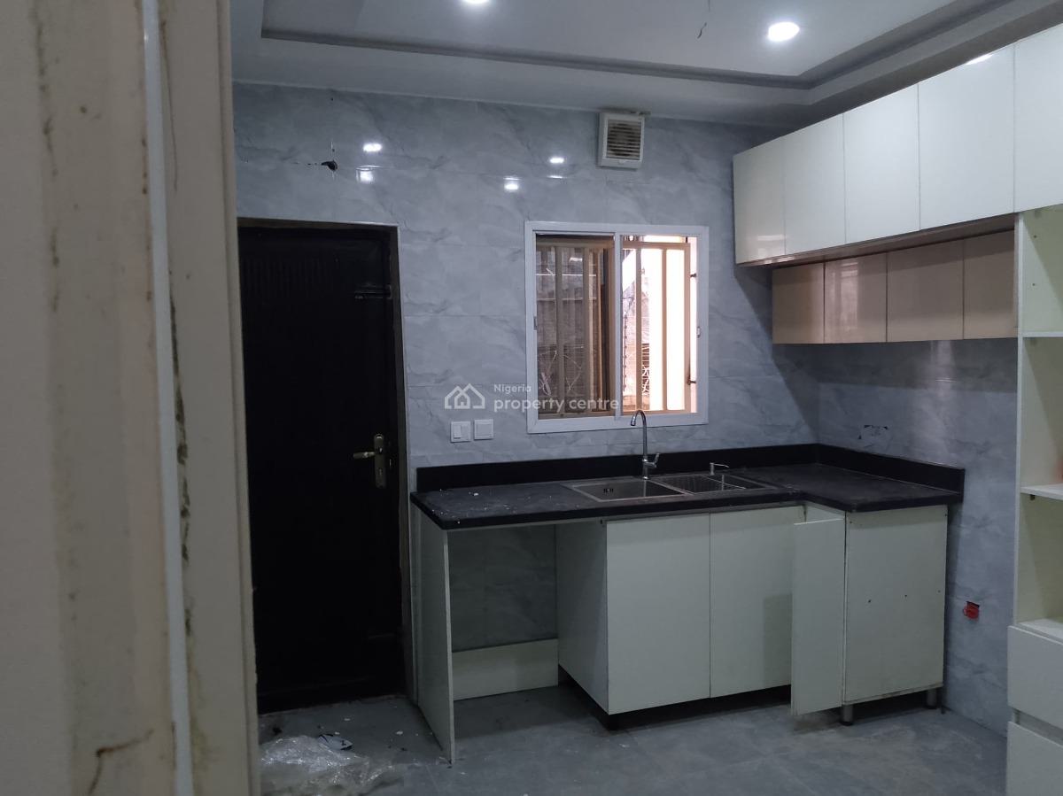 3 Bedroom Apartment with Bq on The Ground Floor, Jahi, Abuja, Flat / Apartment for Sale