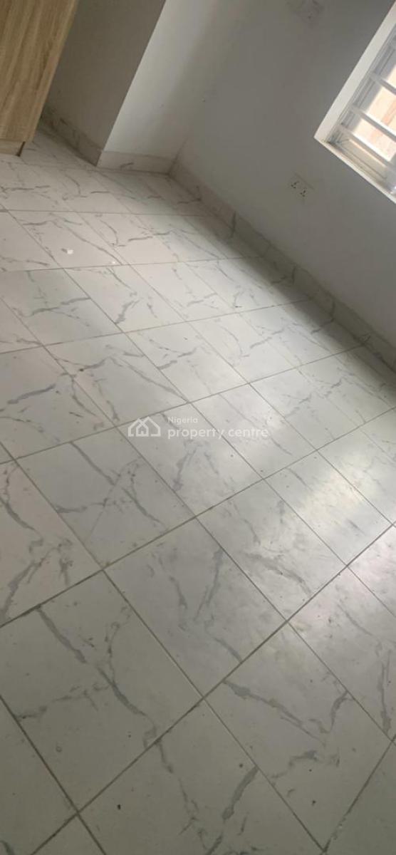 Spacious 2 Bedroom Flat, Osapa, Lekki, Lagos, Flat / Apartment for Rent