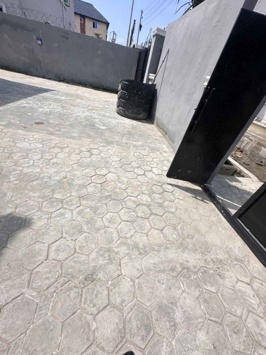 Renovated 3bedroom Flat, Salem, Ilasan, Lekki, Lagos, Flat / Apartment for Rent