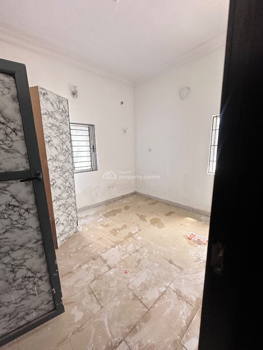 Renovated 3bedroom Flat, Salem, Ilasan, Lekki, Lagos, Flat / Apartment for Rent