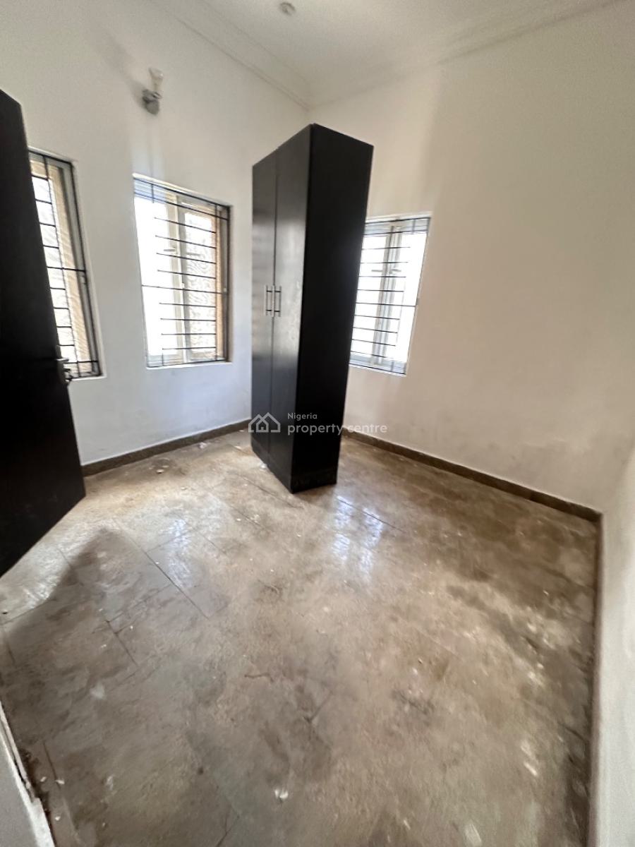 Renovated 3bedroom Flat, Salem, Ilasan, Lekki, Lagos, Flat / Apartment for Rent