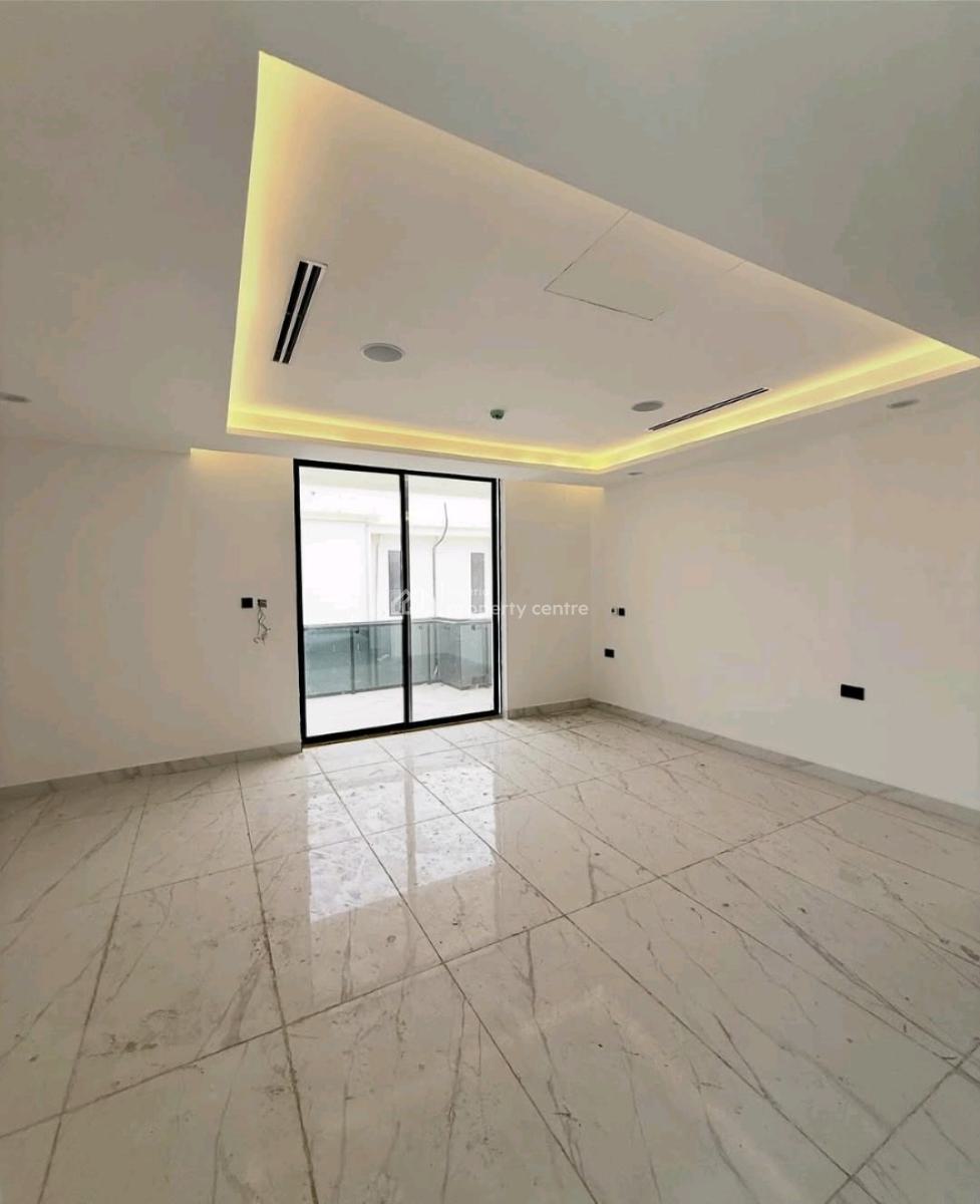 Luxury Living Redefined in Guzape, Abuja! 6-bedroom Ful, Guzape District, Abuja, House for Sale