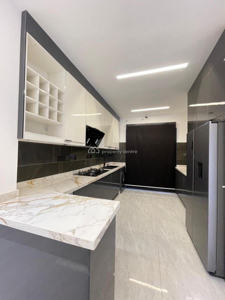 Beautifully Built 3 Bedroom Apartment with an Elevator, and Bq, Ikate, Ikate, Lekki, Lagos, Flat / Apartment for Sale