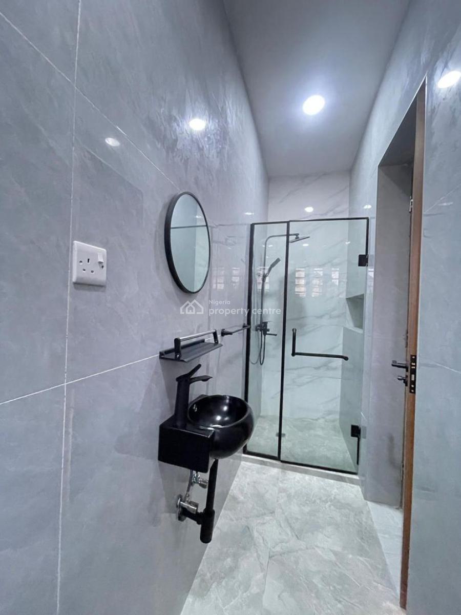 Beautifully Built 3 Bedroom Apartment with an Elevator, and Bq, Ikate, Ikate, Lekki, Lagos, Flat / Apartment for Sale