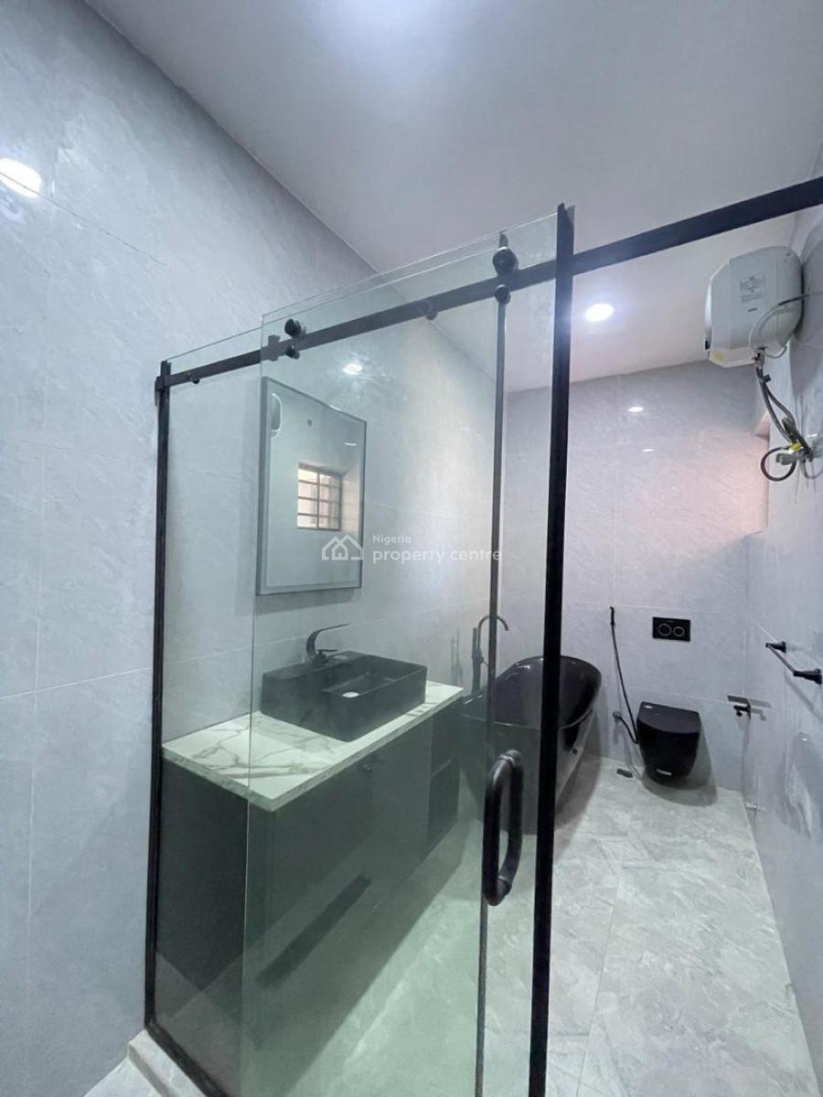 Beautifully Built 3 Bedroom Apartment with an Elevator, and Bq, Ikate, Ikate, Lekki, Lagos, Flat / Apartment for Sale