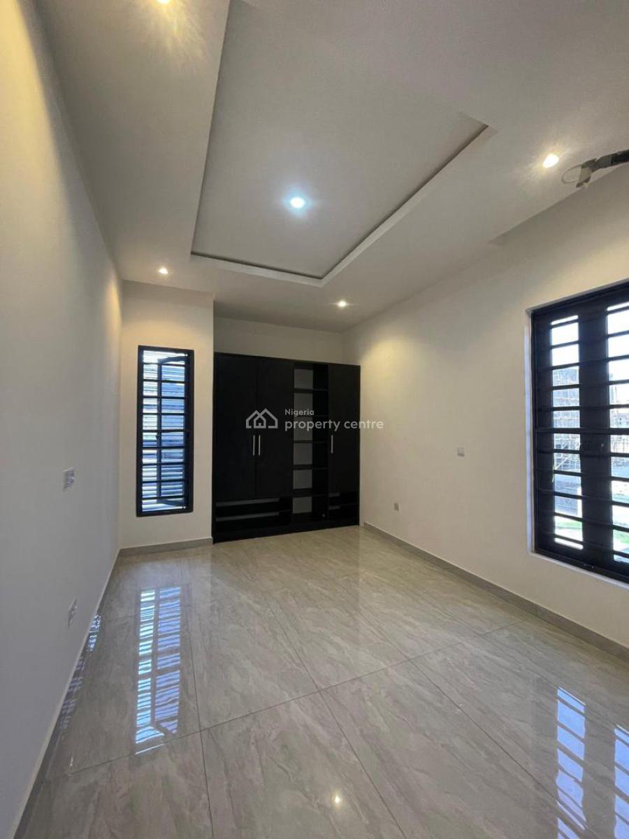 Beautifully Built 3 Bedroom Apartment with an Elevator, and Bq, Ikate, Ikate, Lekki, Lagos, Flat / Apartment for Sale