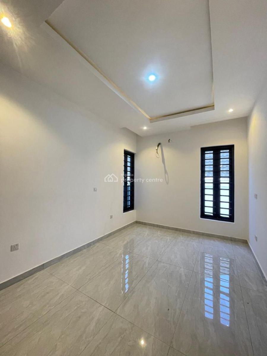 Beautifully Built 3 Bedroom Apartment with an Elevator, and Bq, Ikate, Ikate, Lekki, Lagos, Flat / Apartment for Sale