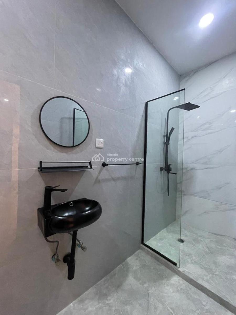 Beautifully Built 3 Bedroom Apartment with an Elevator, and Bq, Ikate, Ikate, Lekki, Lagos, Flat / Apartment for Sale