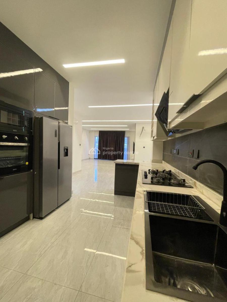 Beautifully Built 3 Bedroom Apartment with an Elevator, and Bq, Ikate, Ikate, Lekki, Lagos, Flat / Apartment for Sale