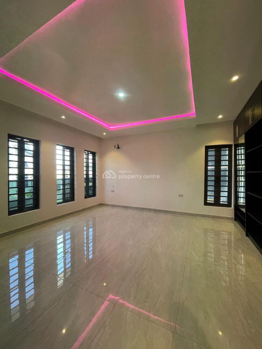 Beautifully Built 3 Bedroom Apartment with an Elevator, and Bq, Ikate, Ikate, Lekki, Lagos, Flat / Apartment for Sale