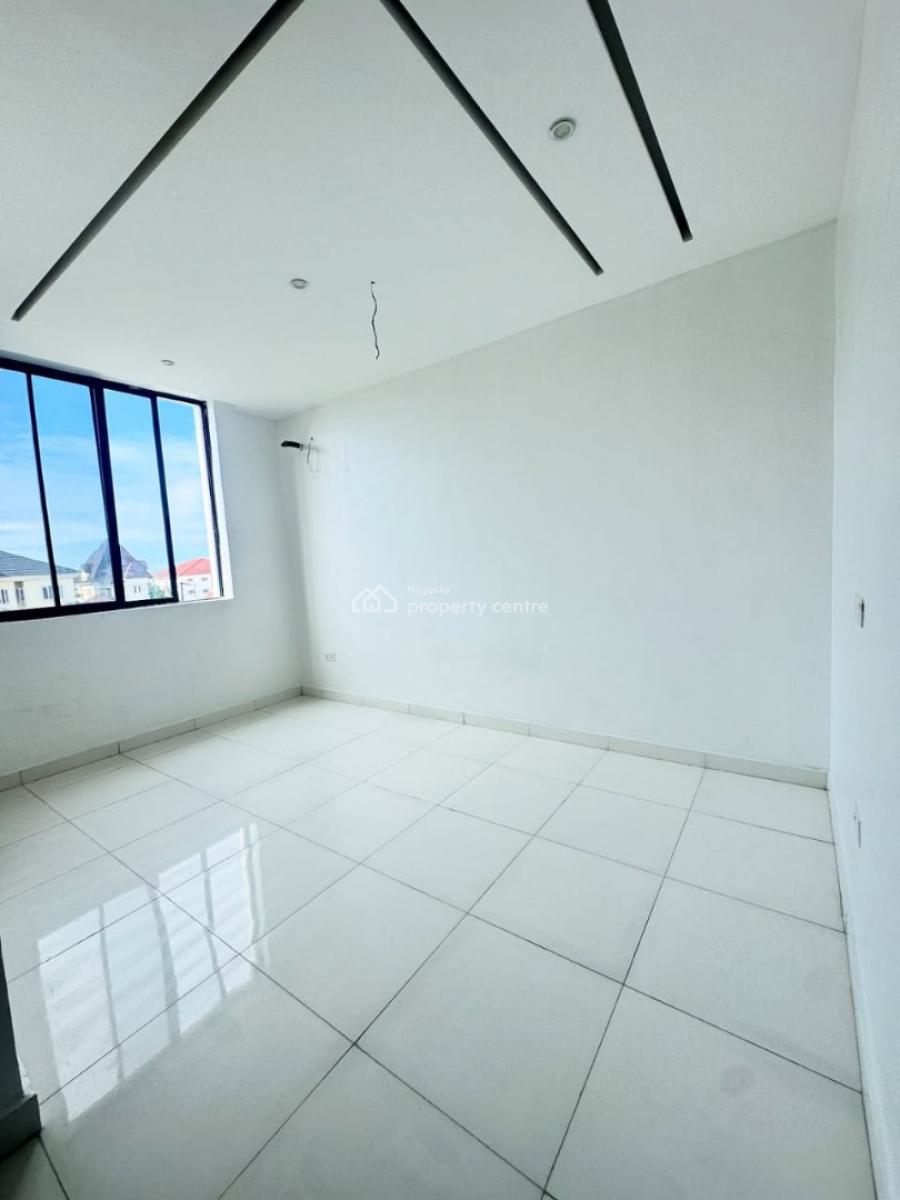 1 Bedroom, Elevator, Swimming Pool, Spacious Living, Refigerator, Lekki Phase 1, Lekki, Lagos, Flat / Apartment for Sale