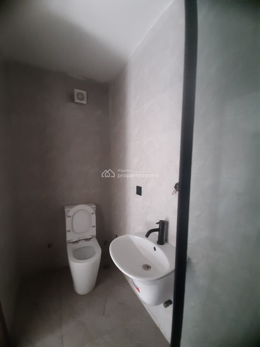 Serviced with 24/7 Power Supply 4 Bedroom En-suite Townhouse with Fitt, Ikate, Lekki, Lagos, Terraced Duplex for Rent