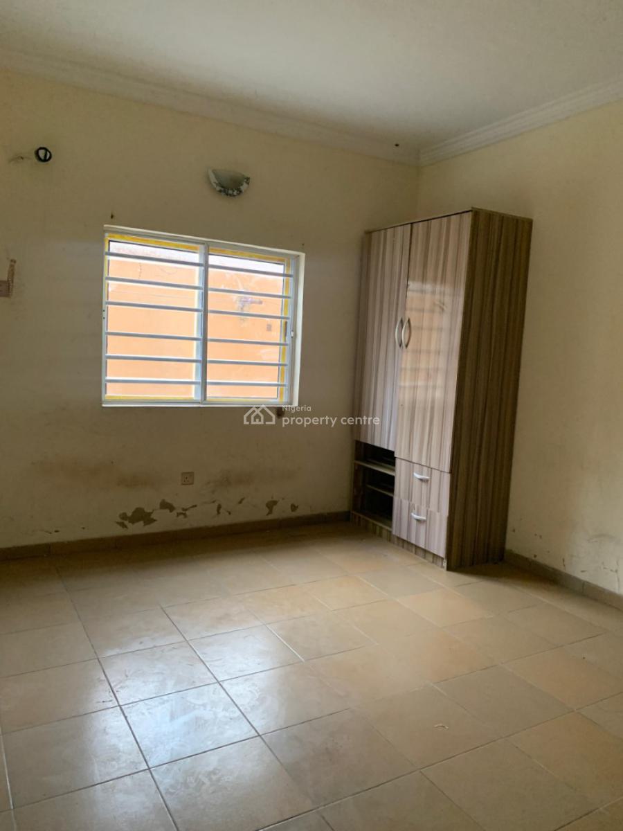 Standard and Spacious 3 Bedroom Apartment, Okun Ajah, Ajah, Lagos, Flat / Apartment for Rent