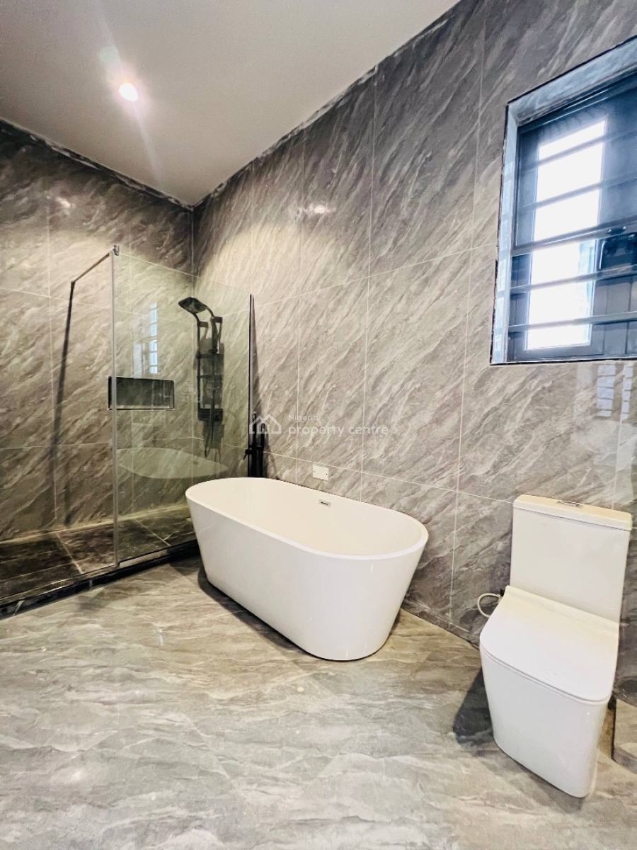 5 Bedroom Fully Detached Duplex + Room Bq, Spacious Home in Ologolo Lekki Lagos., Ologolo, Lekki, Lagos, Detached Duplex for Sale