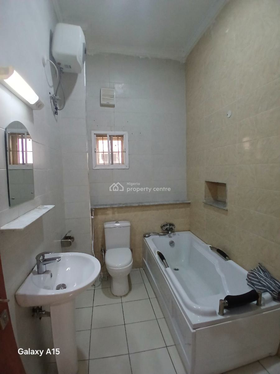 Well Finished 3 Bedrooms Apartment, Within a Serene Neigbourhood, Katampe Extension, Katampe, Abuja, Flat / Apartment for Sale
