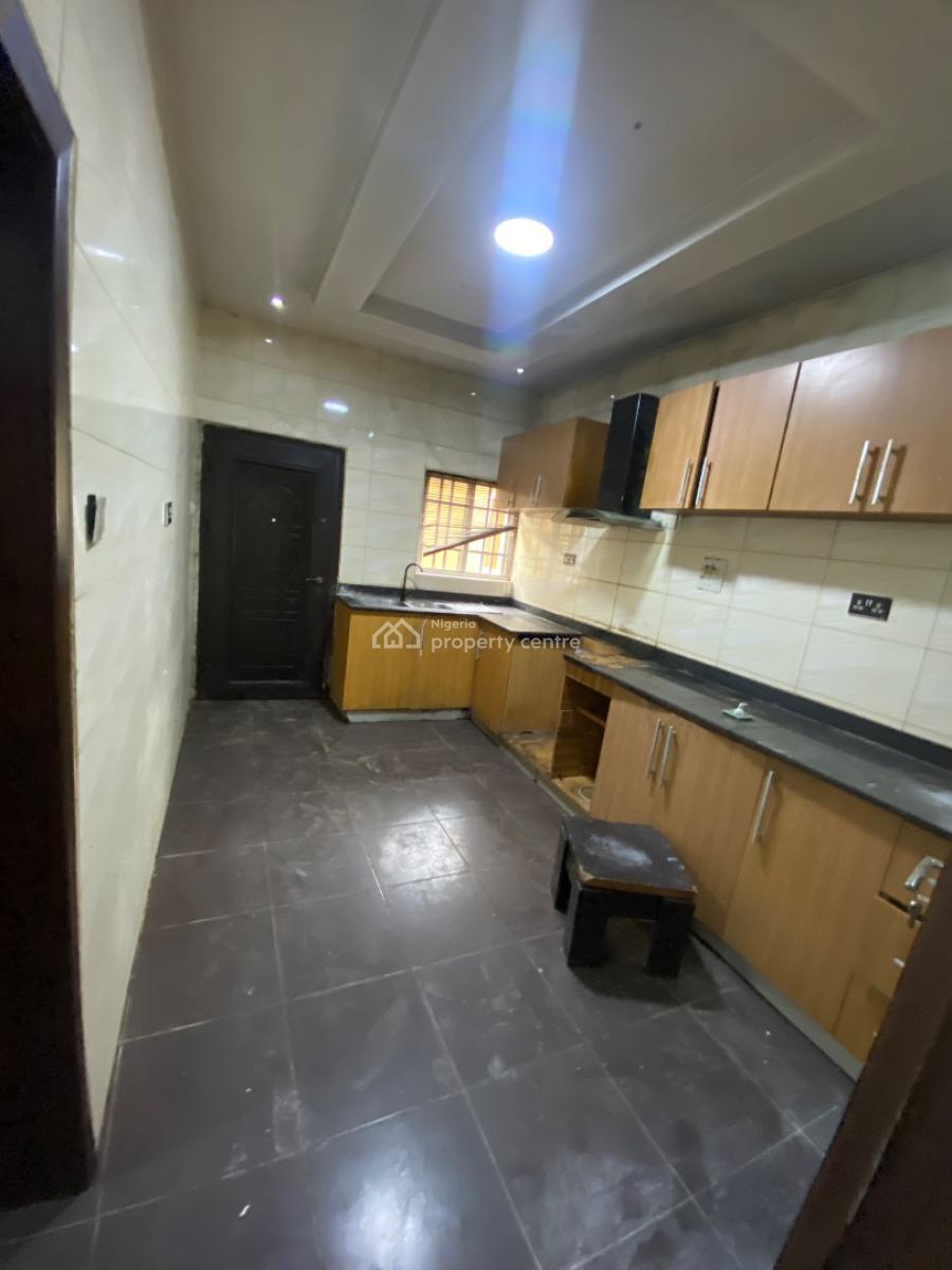 Super Luxurious 5 Bedroom Apartment in a Serene Environment, Pennysula Garden Estate, Beside Blenco, Sangotedo, Ajah, Lagos, Flat / Apartment for Rent