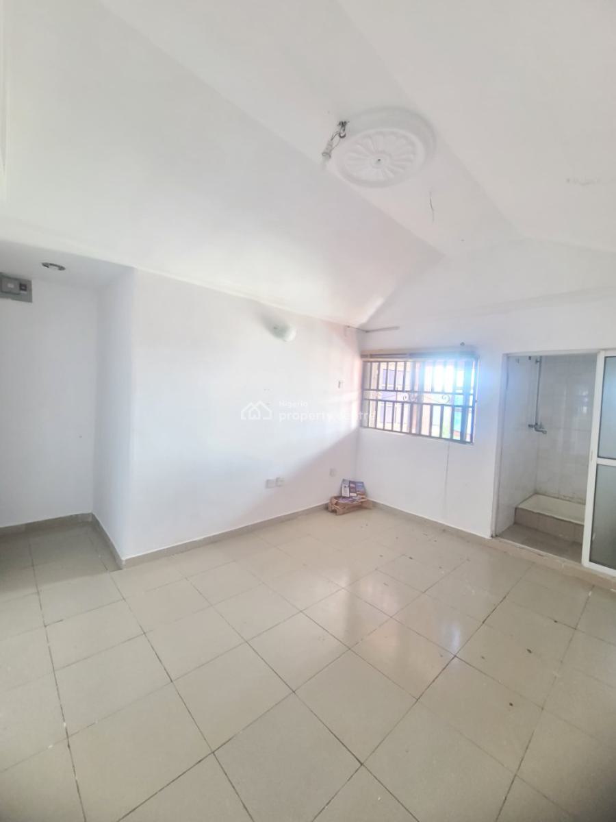 Spacious and Standard 3 Bedroom Apartment with a Pent House, First Unity Estate, Badore, Ajah, Lagos, Flat / Apartment for Rent