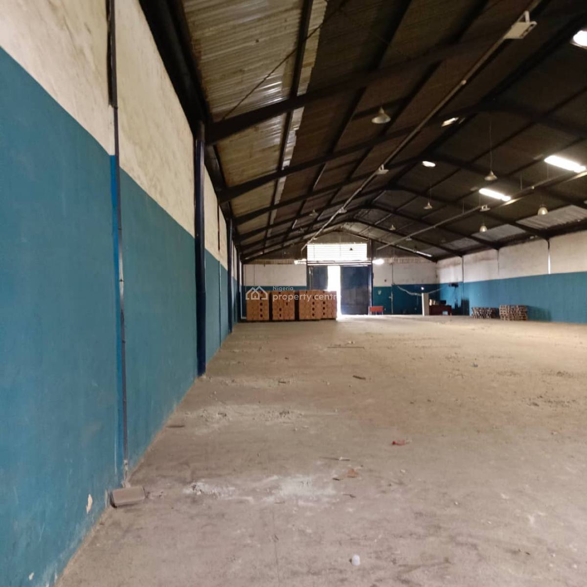1000sqmt Warehouse Space, Off Adeniyi Jones, Ikeja, Lagos, Warehouse for Rent