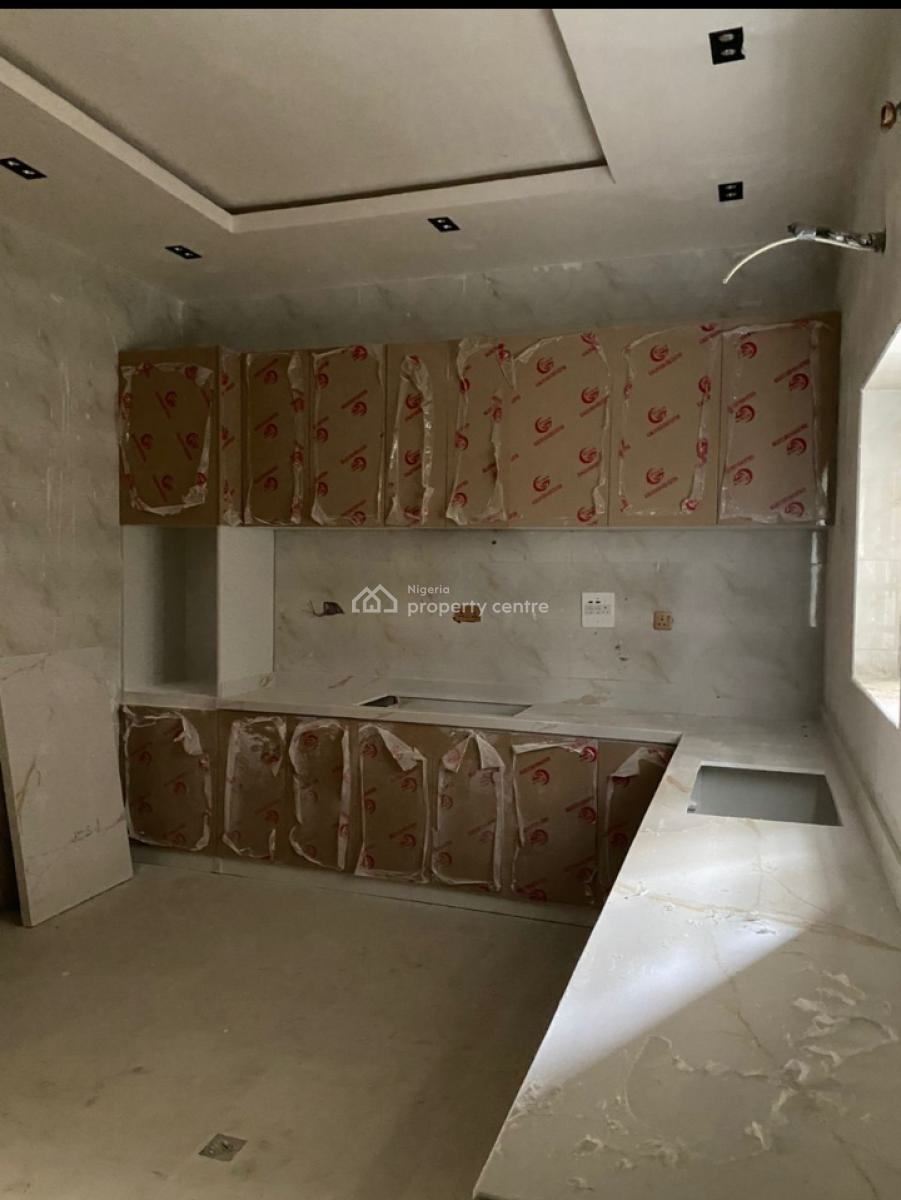 4 Bedroom Semi Detached with Bq, Ologolo, Ologolo, Lekki, Lagos, Semi-detached Duplex for Sale