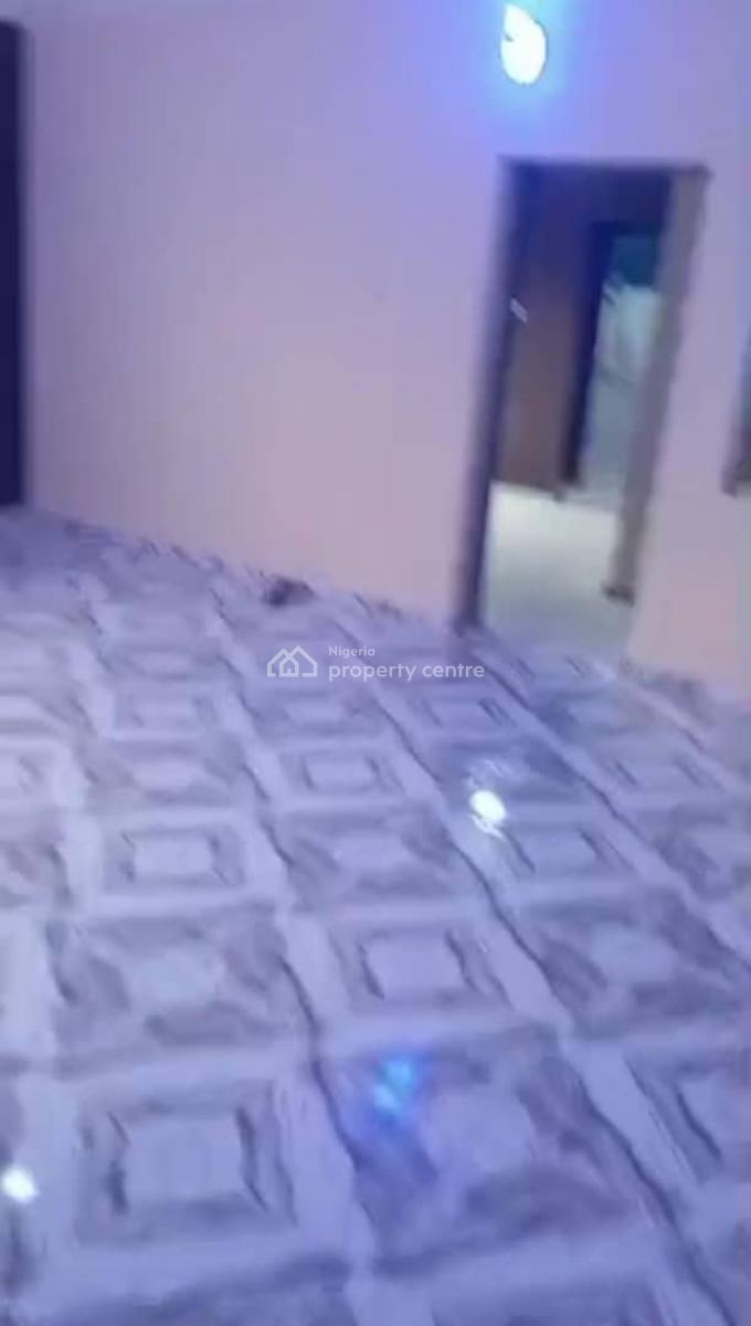Lovely 3 Bedroom Flat, Aladura Estate, Anthony, Maryland, Lagos, Flat / Apartment for Rent