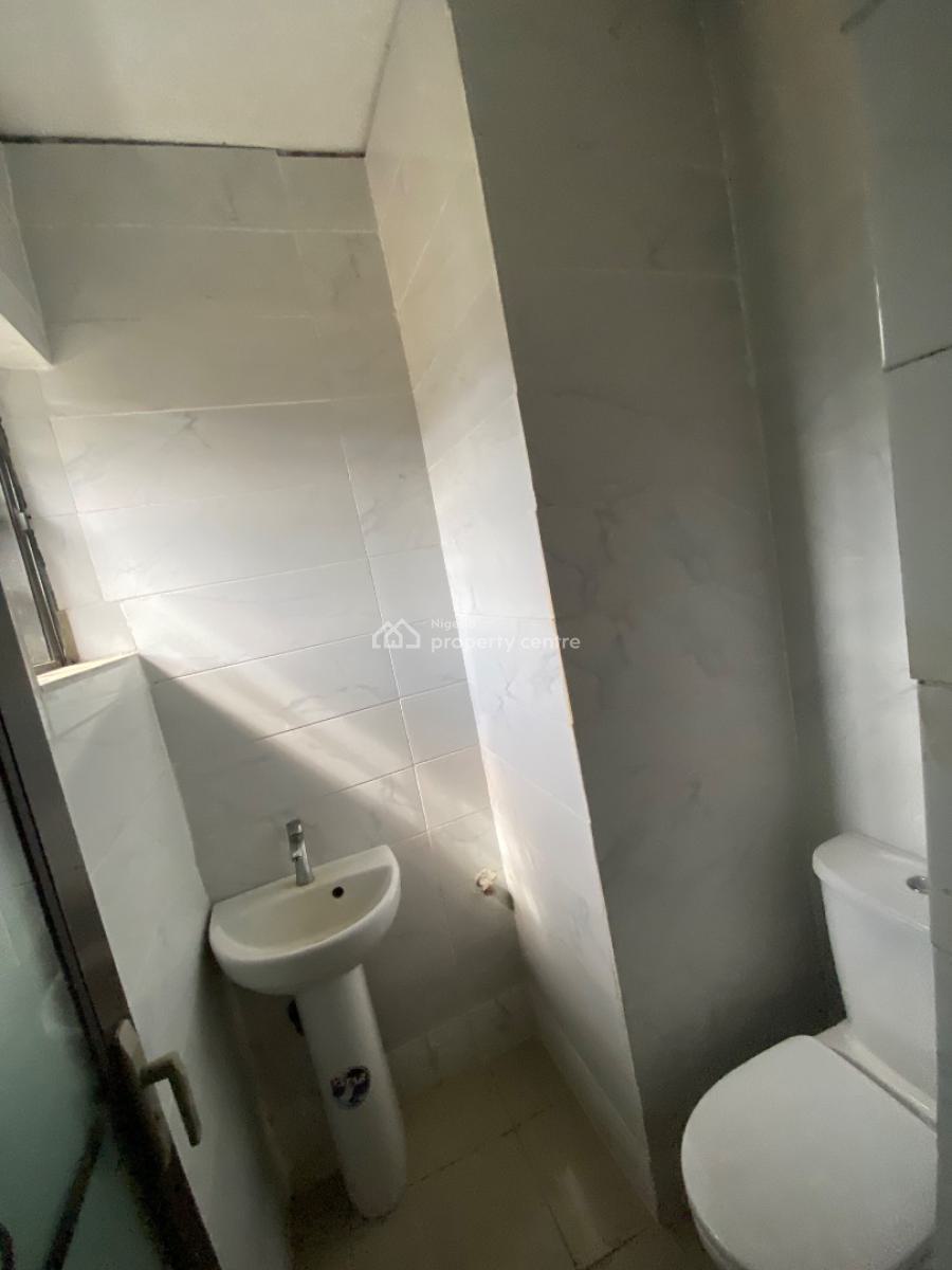 Super Luxurious 2 Bedroom Apartment (close to The Express, Pennysula Gardens Estate (beside Blenco, Sangotedo, Ajah, Lagos, Flat / Apartment for Rent